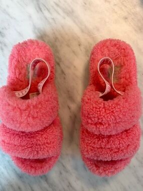 UGG Kids Pink Fluff Slide Slippers